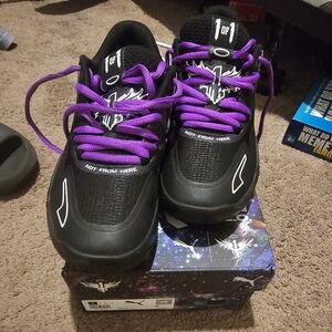 Melo mb1 black and white